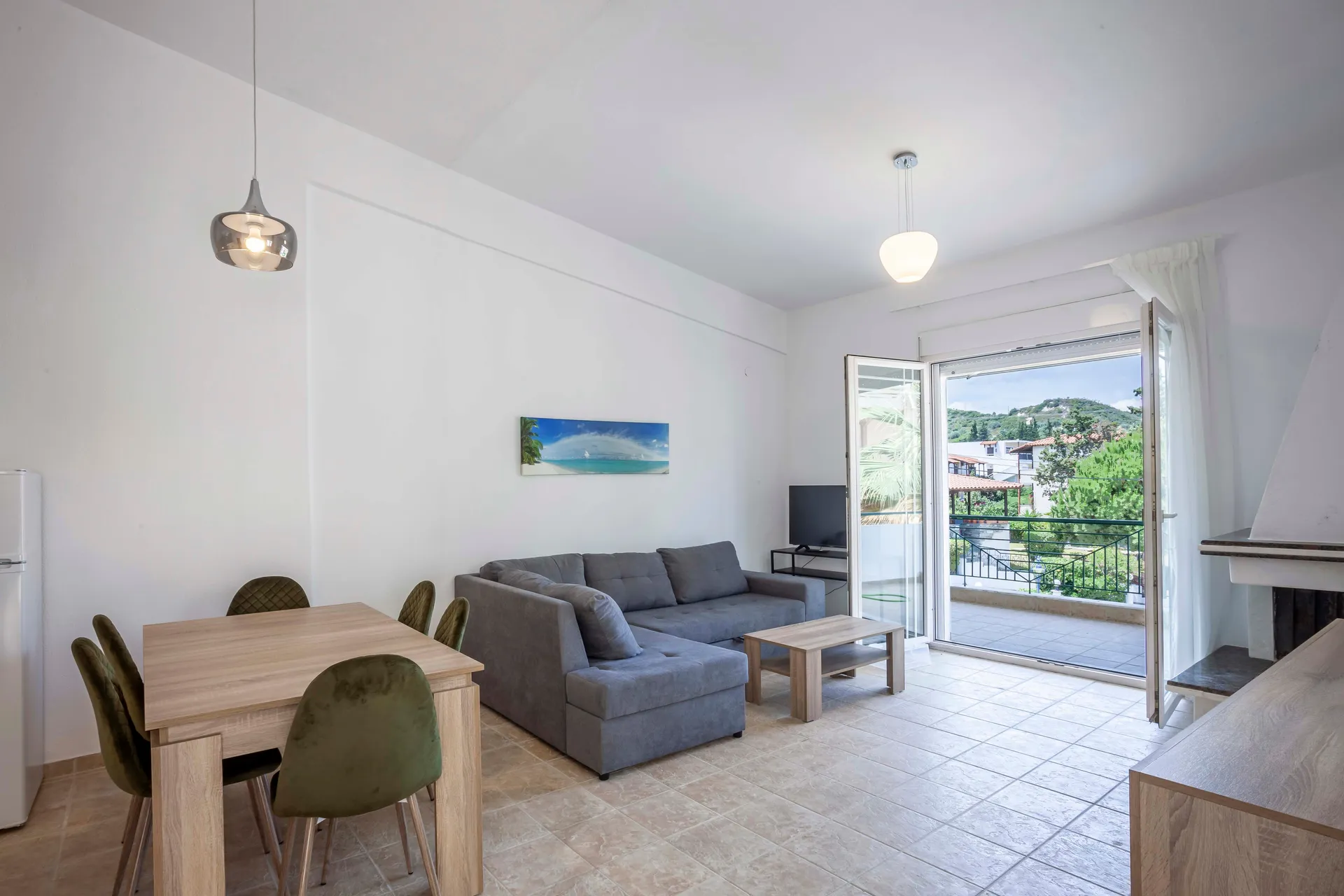 Tiara Holidays - Aris Luxury - 2 bedroom apartment with balcony - living room
